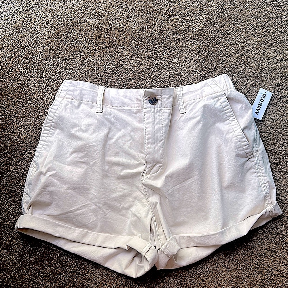 Old navy khaki shorts, stretch waist size M